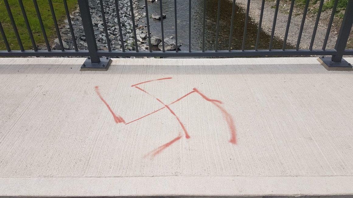 Erneut neonazistische Schmierereien im Landkreis Saalfeld-Rudolstadt