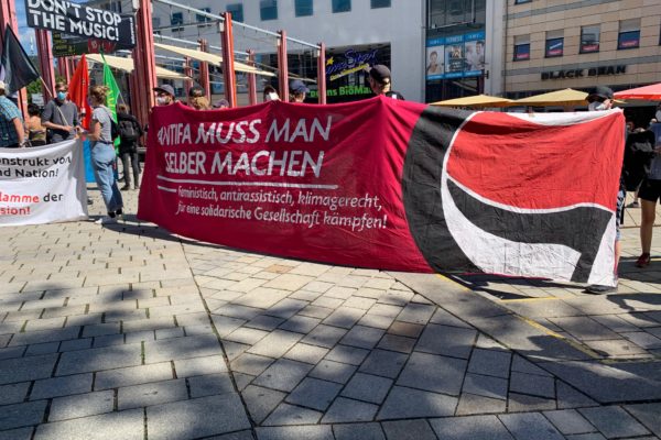 König-Preuss: Alle rechtlichen Mittel gegen extrem rechte Partei einsetzen