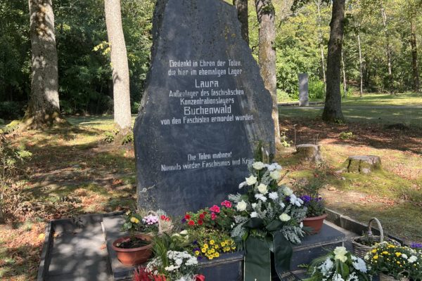 Gedenken zum 82. Jahrestag der Lagererrichtung des KZ Außenlagers Laura bei Lehesten