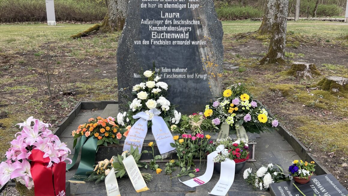 Gedenken zum 81. Jahrestag der Befreiung des KZ-Außenlagers Laura bei Lehesten